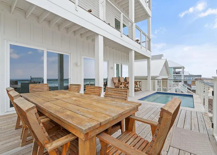 Shipfaced House * Gulf Shores