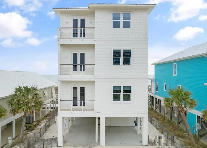 Holiday home Shipfaced House Gulf Shores